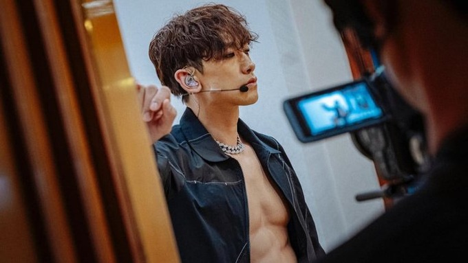 Bi (Rain) bị tố lách luật, nhận biệt đãi từ chính phủ