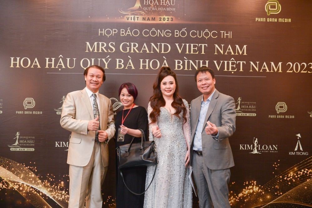 Hoa hậu Quý bà Hoà bình Việt Nam 2023 tôn vinh vẻ đẹp trí tuệ và lòng nhân ái
