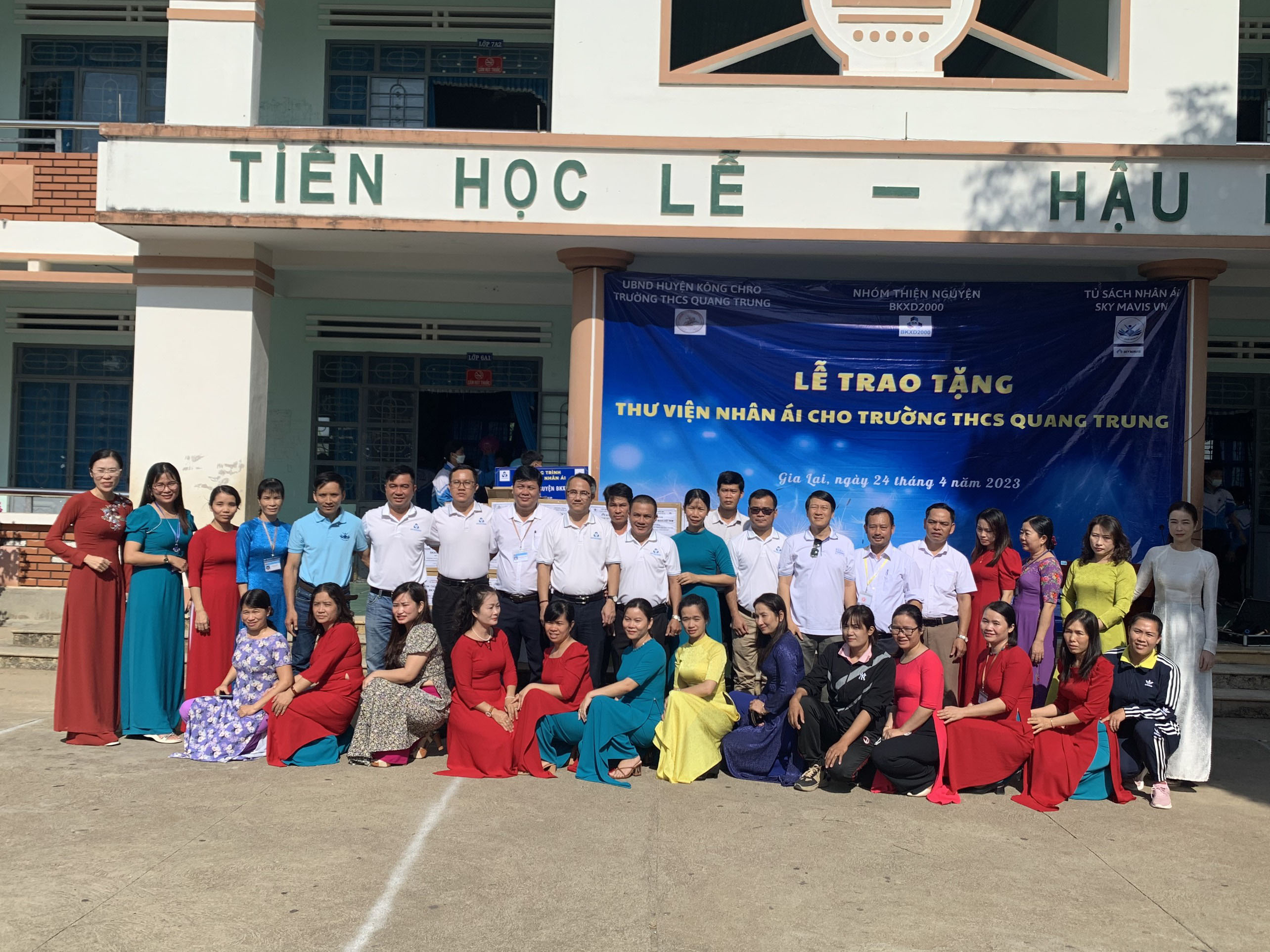 Tủ sách nhân ái tiếp tục lan tỏa Văn hóa đọc tại Gia Lai
